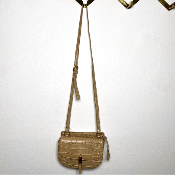 Penelope and Monica Cruz  Carpisa Italy Crossbody - Picture 1 of 9